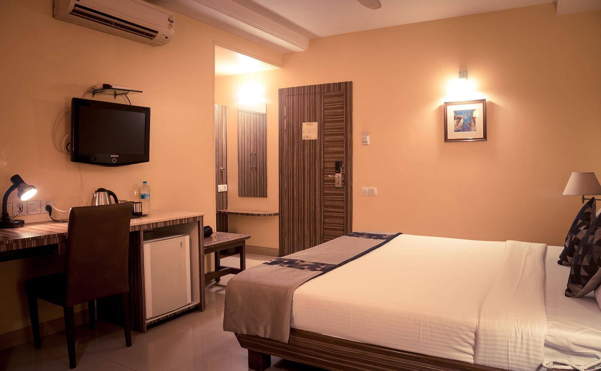 Kapila Business Hotel Pune Exterior foto